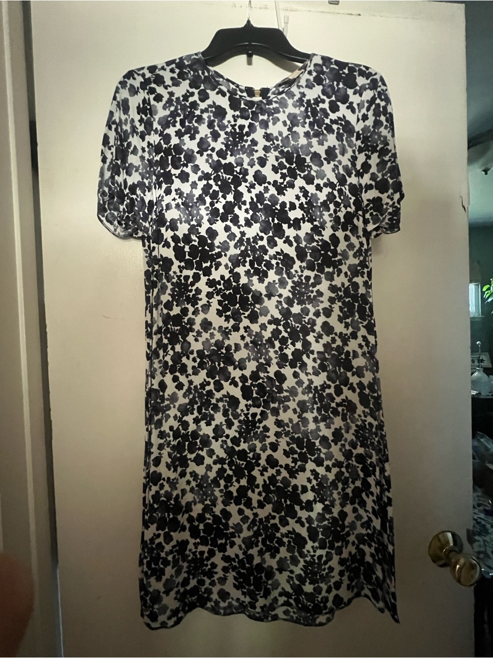 MICHAEL Michael Kors Black and White Floral Crewneck Top